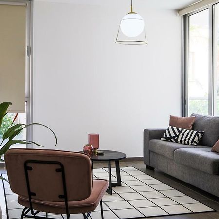 Phaedrus Living City Centre Luxury Flat Anemone 103 นิโคเซีย ภายนอก รูปภาพ
