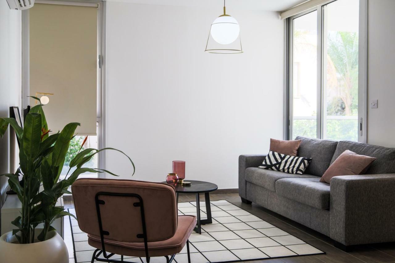 Phaedrus Living City Centre Luxury Flat Anemone 103 นิโคเซีย ภายนอก รูปภาพ
