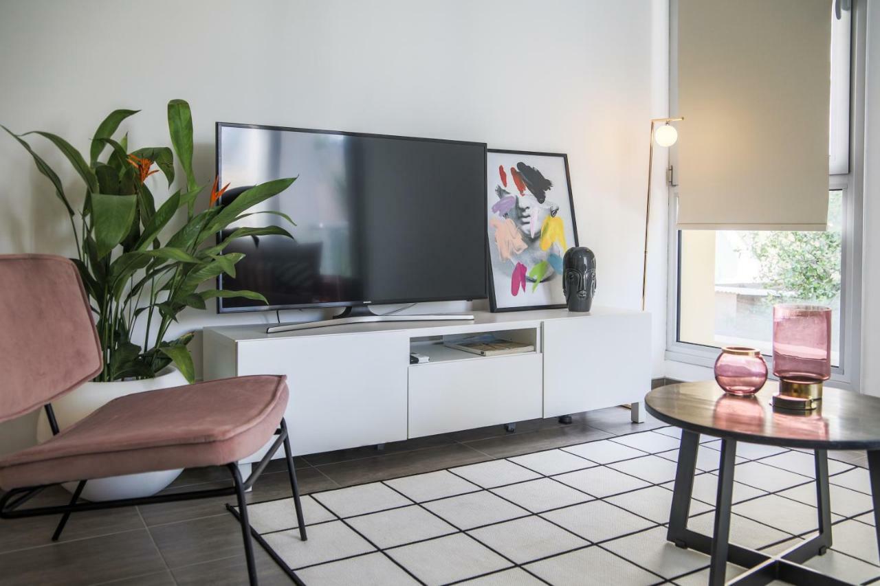 Phaedrus Living City Centre Luxury Flat Anemone 103 นิโคเซีย ภายนอก รูปภาพ