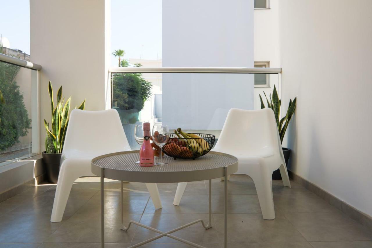 Phaedrus Living City Centre Luxury Flat Anemone 103 นิโคเซีย ภายนอก รูปภาพ